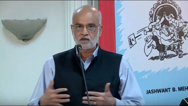 BD Mehta book launch speaking1.JPG